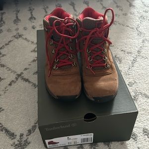 Women Timberland Mt Maddsen hiking boot